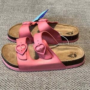 NWTS‎ Girls Pink Sandals with Heart Shaped Buckles 2